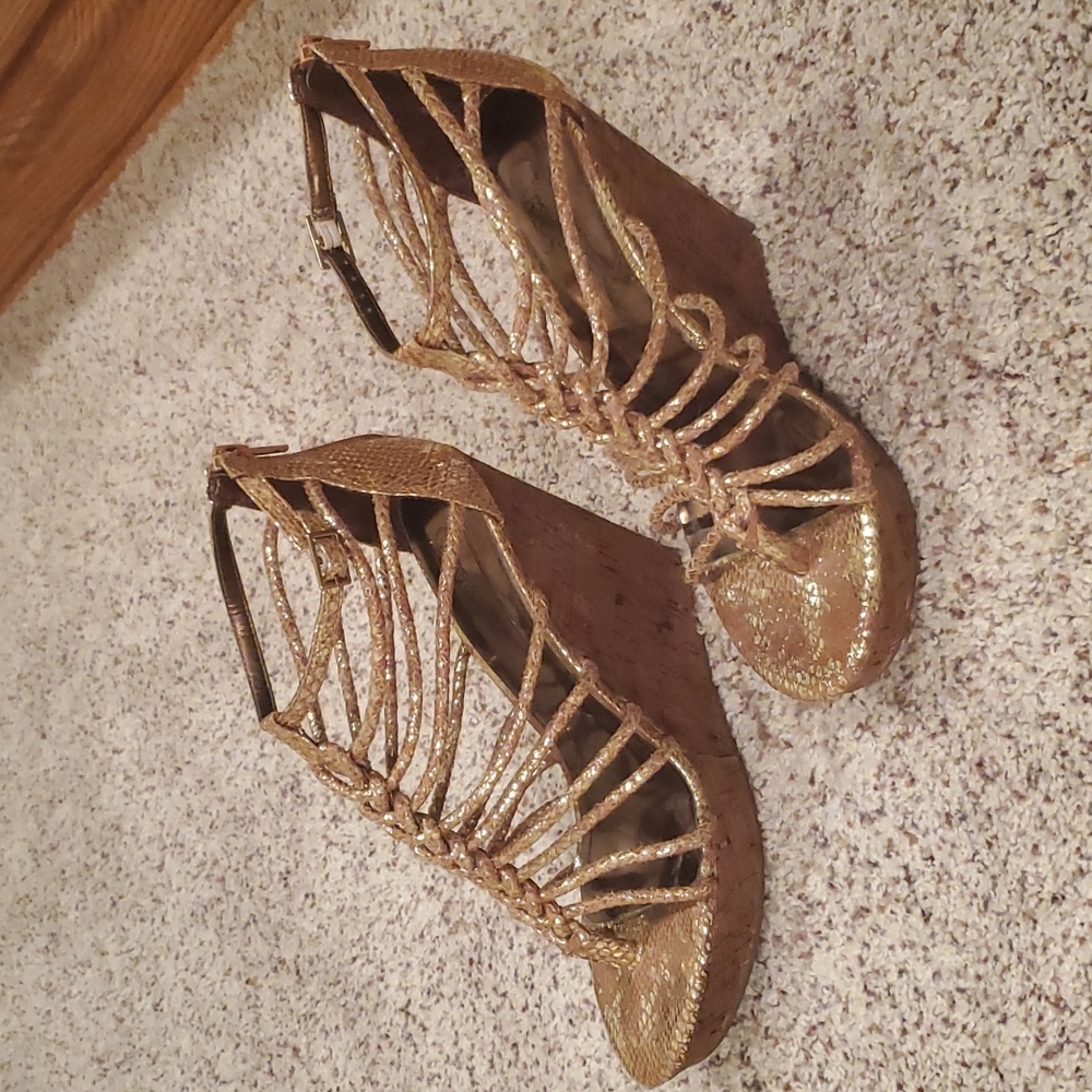 Carlos by Carlos Santana gladiator wedges, bronze color, size 8